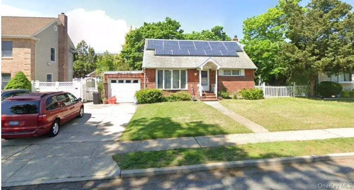 Franklin Square, NY 11010,790 Floral Park RD