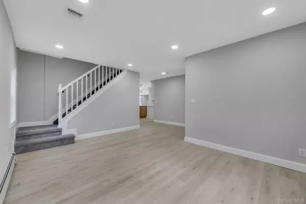 Merrick, NY 11566,1911 Carroll AVE