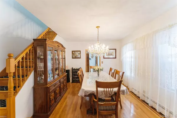 Bayside, NY 11361,200-14 34th AVE