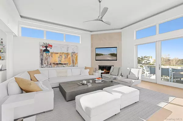 Westhampton Beach, NY 11978,3 Old Meadow