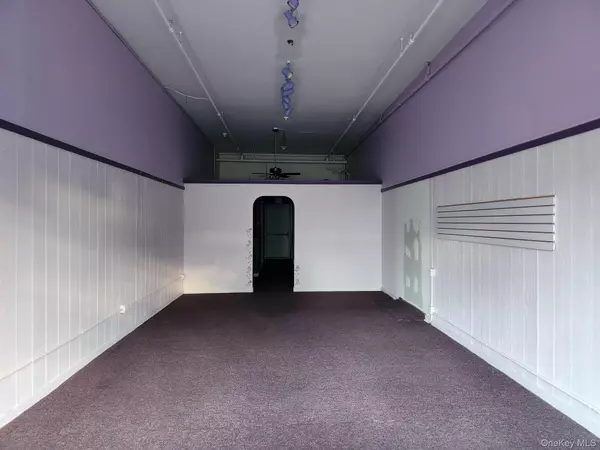 Poughkeepsie, NY 12603,44 Raymond