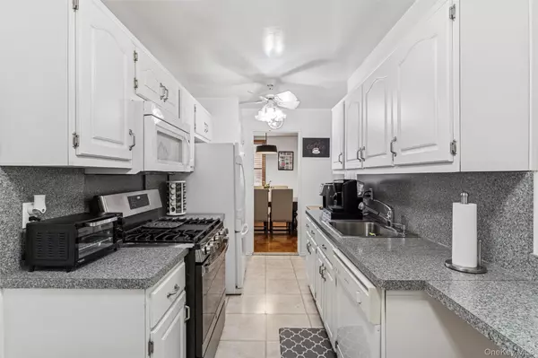 Bayside, NY 11360,18-35 Corporal Kennedy ST #1G