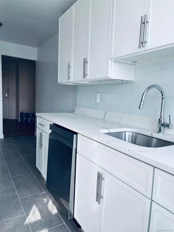 Yonkers, NY 10704,1304 Midland AVE #C58