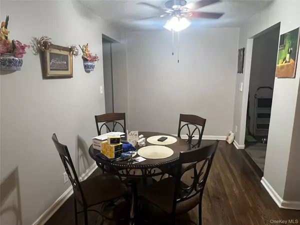 Bronx, NY 10462,2080 Barnes AVE #4C