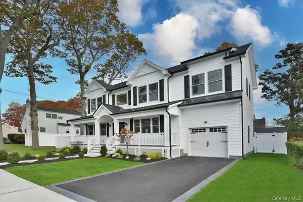 Massapequa Park, NY 11762,97 Pacific ST