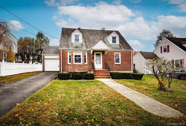 Rye Brook, NY 10573,10 Maywood AVE