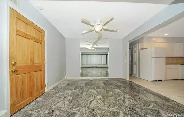 Elmont, NY 11003,1471 Rosser AVE