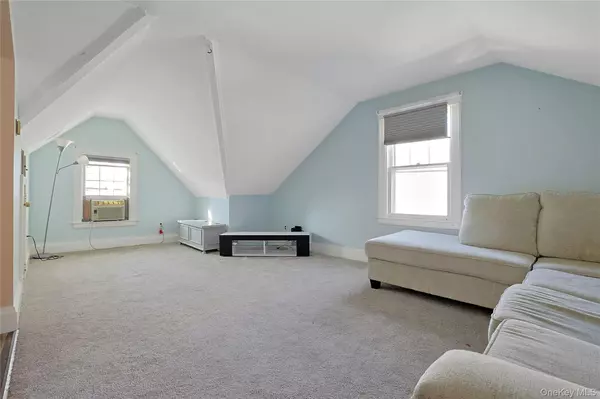 Nyack, NY 10960,105 S Broadway #7