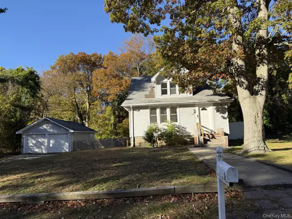 Ronkonkoma, NY 11779,2760 Locust AVE