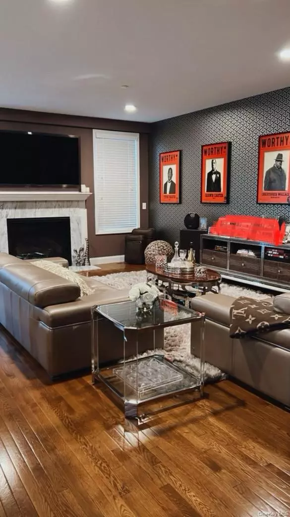 Huntington Station, NY 11746,1807 Townhome WAY #1