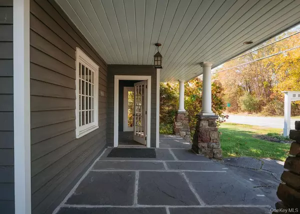 Stone Ridge, NY 12484,3927 Main ST