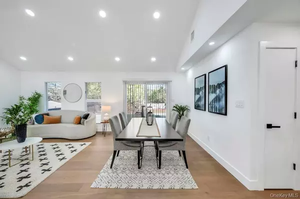 Dix Hills, NY 11746,29 Dillon DR