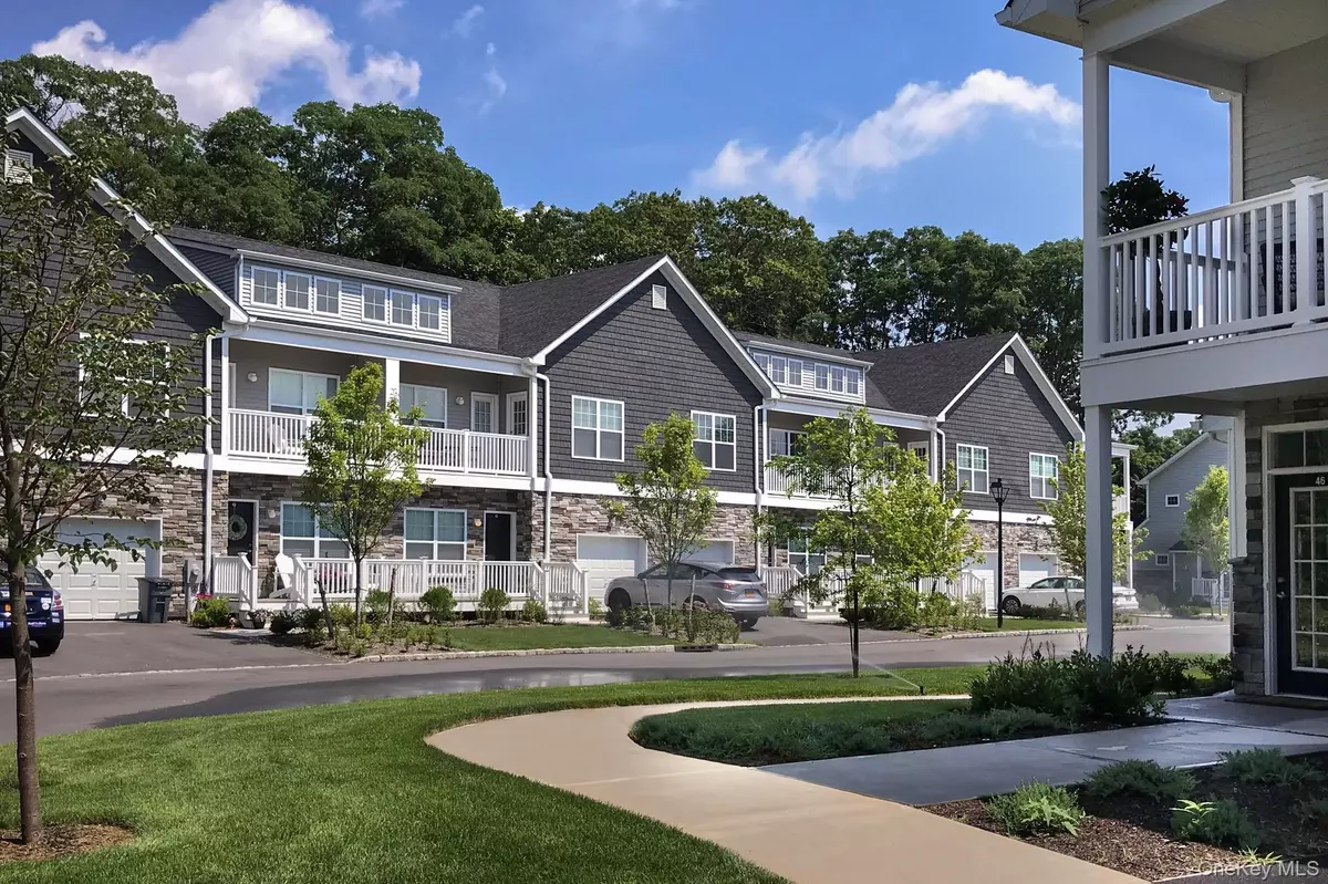 Selden, NY 11784,495 Middle Country RD #90