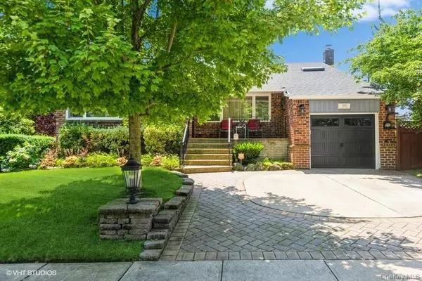 Seaford, NY 11783,4060 Clark ST