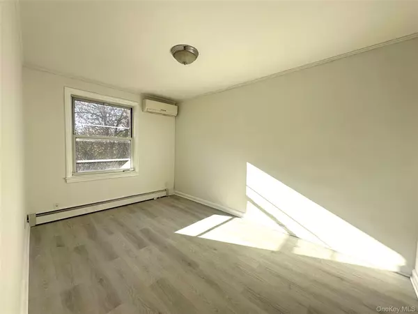 Bayside, NY 11364,5849 209 ST