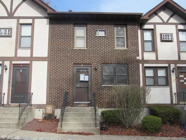 Congers, NY 10920,126 N Route 303 #2