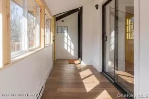 Woodstock, NY 12498,18 Country Club LN