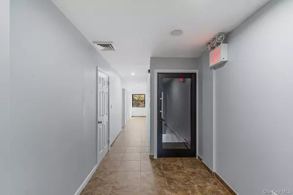 Maspeth, NY 11378,58-34 59 St #2