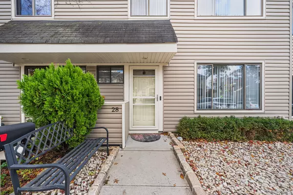 Staten Island, NY 10309,28 Berry CT