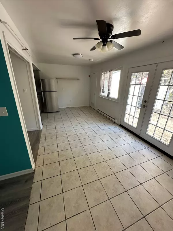 Middletown, NY 10940,14 Columbine CT