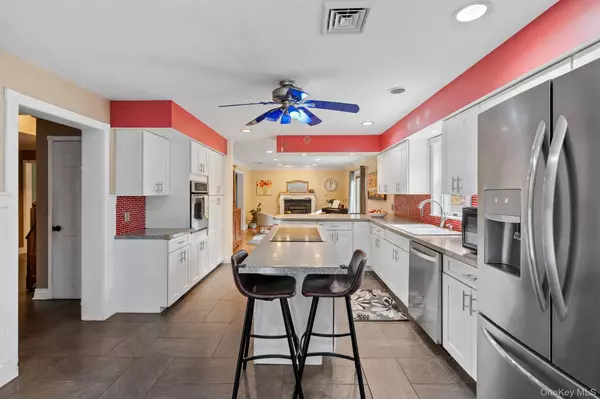 Montgomery, NY 12549,135 Benedict RD