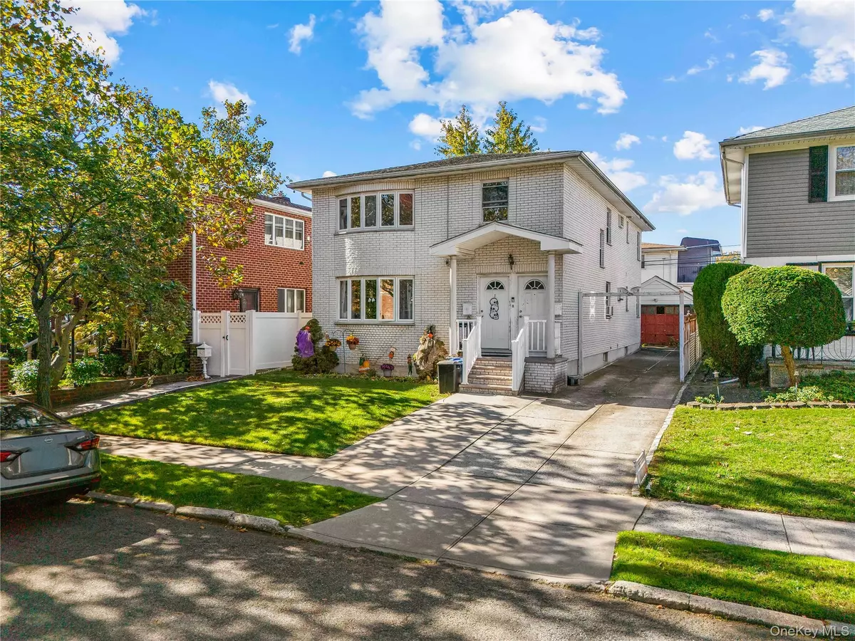 Fresh Meadows, NY 11365,5118 199th ST