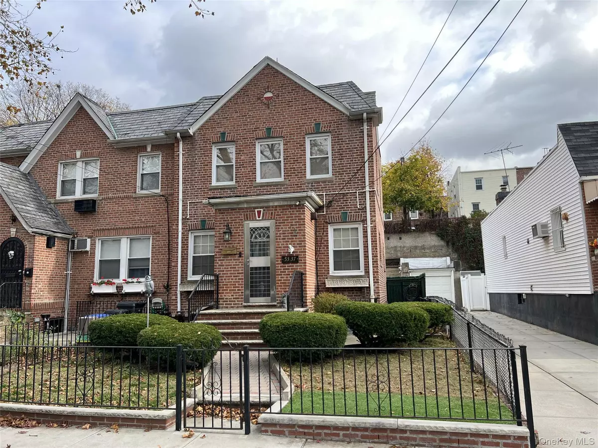 Maspeth, NY 11378,5337 62nd ST