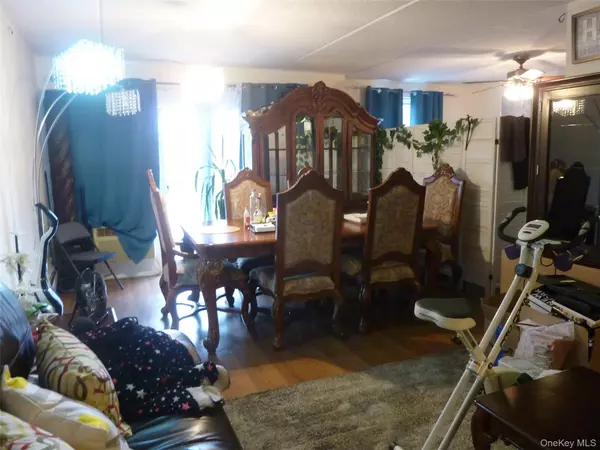 Suffern, NY 10901,35 Park AVE #2D