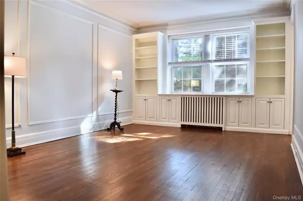 Bronxville, NY 10708,2 Alden PL #1C