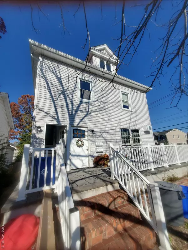 35 3rd AVE #2nd floor, Port Washington, NY 11050