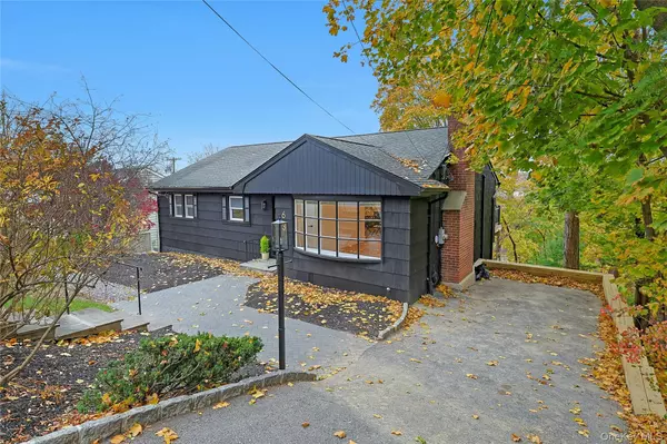 Ossining, NY 10562,63 Cedar LN