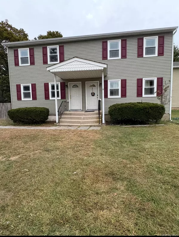 11 Park Manor CT #11, Glen Cove, NY 11542