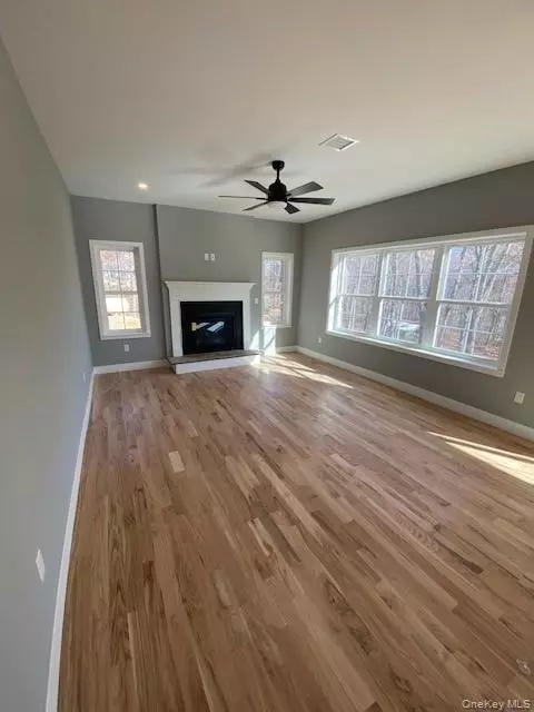 Otisville, NY 10963,278 Old Mountain RD