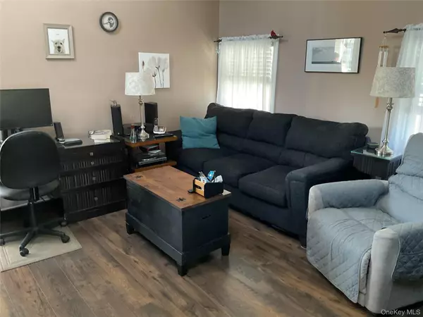 Bronx, NY 10465,20 Magnolia PL #20