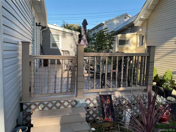 Bronx, NY 10465,20 Magnolia PL #20