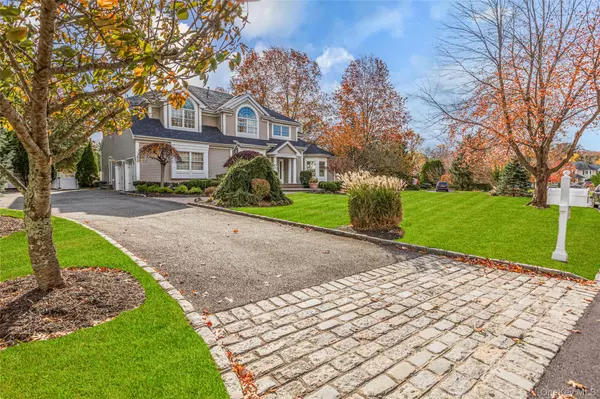 Northport, NY 11768,16 Ashley LOOP