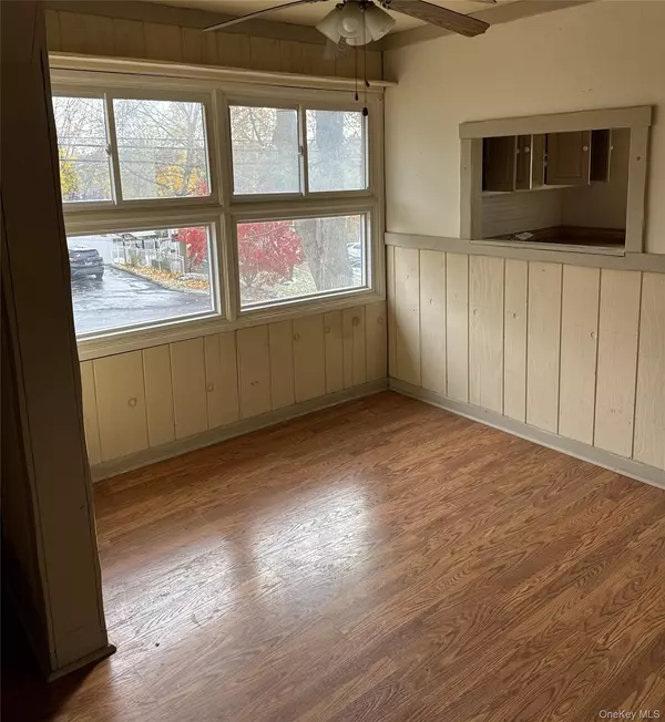 Yorktown Heights, NY 10598,724 Locksley RD