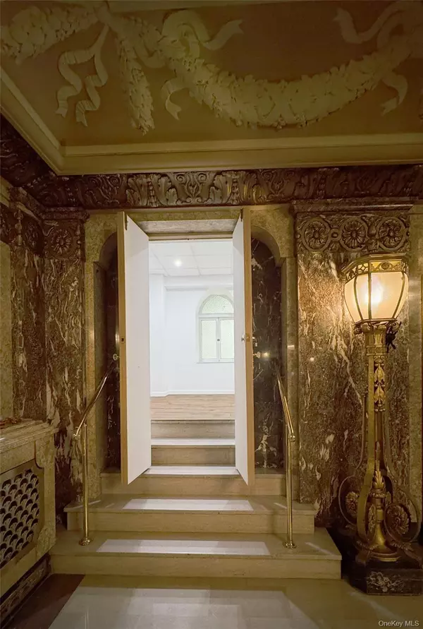 New York (manhattan), NY 10023,West 73rd Street 23 #101