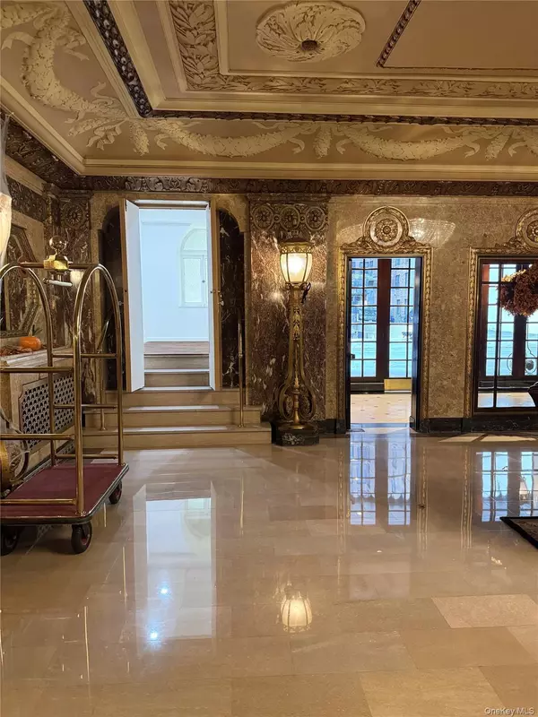 New York (manhattan), NY 10023,West 73rd Street 23 #101