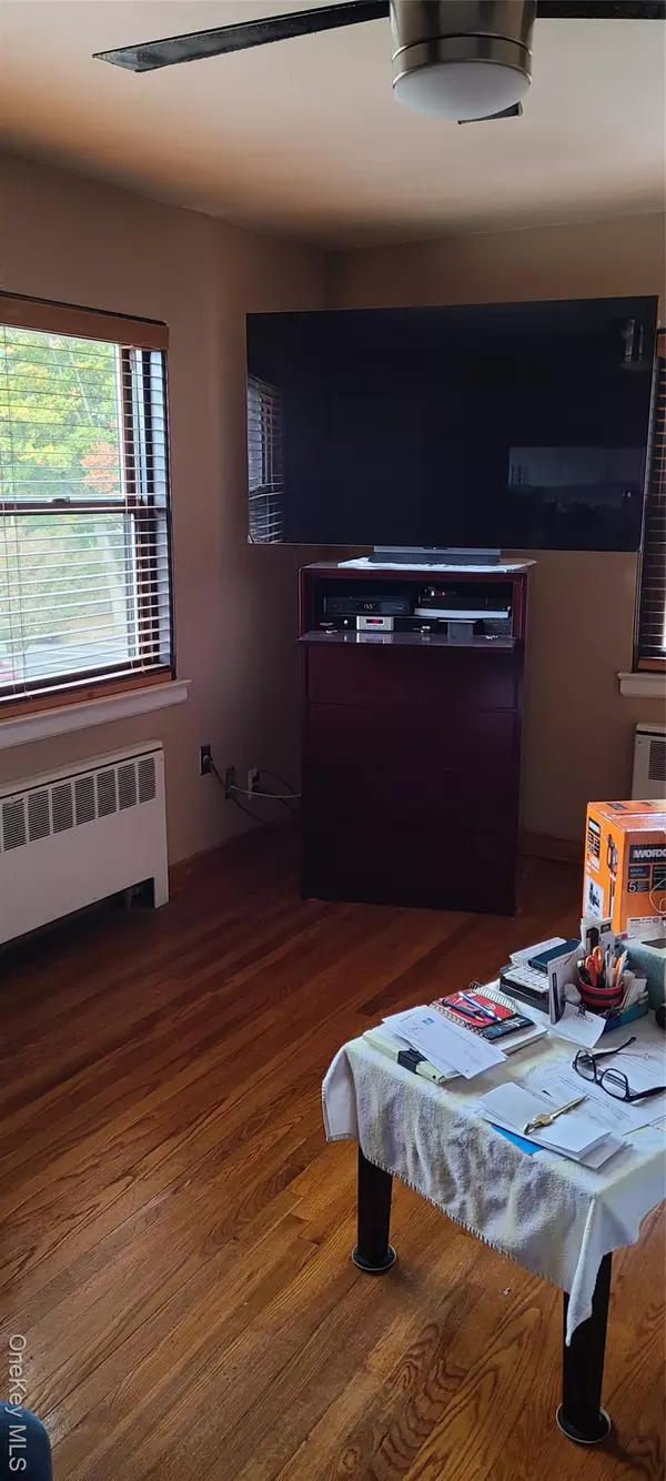 Bayside, NY 11364,73-54 Springfield BLVD #54A2