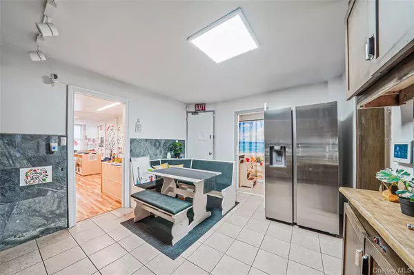 Brooklyn, NY 11207,852 Blake AVE