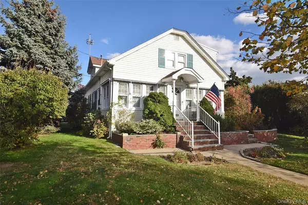 3041 Eastern Pkwy, Baldwin, NY 11510