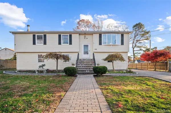 Wyandanch, NY 11798,156 Nicolls RD