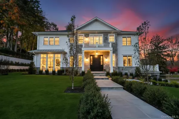 207 Mill Spring RD, Manhasset, NY 11030