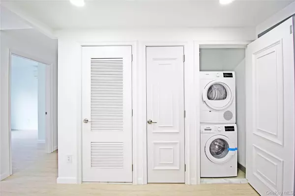 Flushing, NY 11355,134-50 Blossom AVE #4H