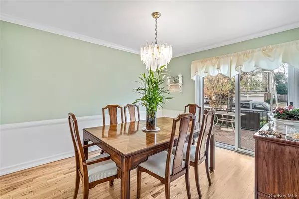 Bayside, NY 11360,17-09 215 #TH45