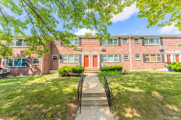 Kew Garden Hills, NY 11367,69-28 kissena BLVD #130B