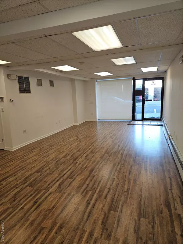 Dobbs Ferry, NY 10522,56 Main ST