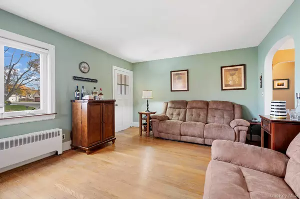 Newburgh, NY 12550,17 Brookside AVE