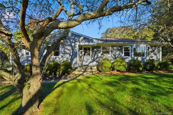 Southampton, NY 11968,15 Club DR